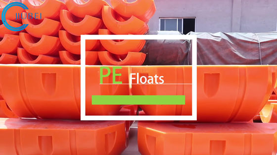 Ausbaggernde Schaum-Boje, die auf das Meerwasser-Offshoreprojekt übermittelt Sand schwimmt