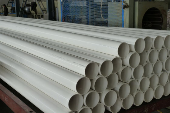 UV-beständiges PVC-Wasserrohr mit Gewindeverbindung